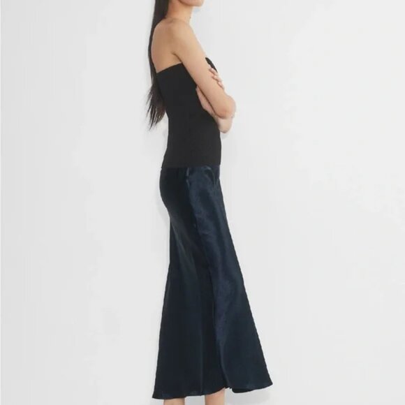 Aritzia Wilfred Only Slip Satin Midi Skirt Navy Blue Size 6 - Picture 3 of 7